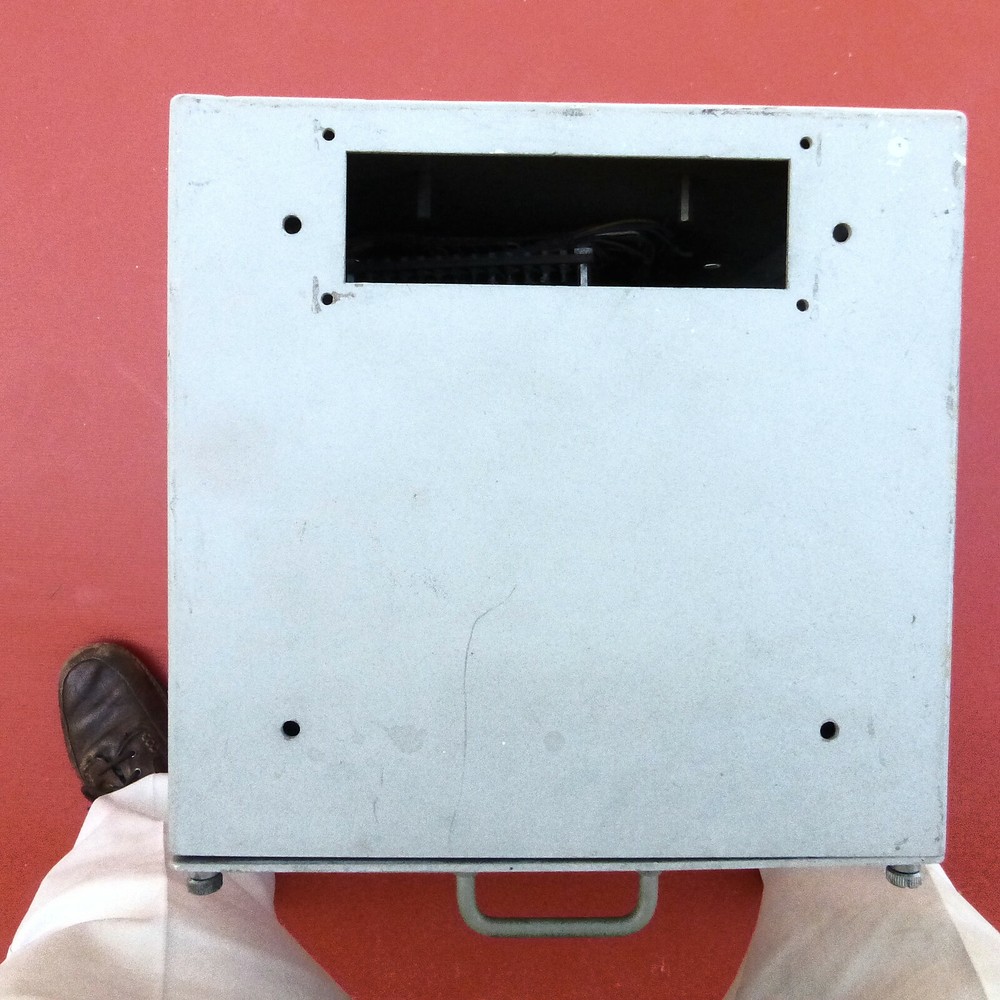 SB-863/SRT SWITCHBOARD FOR SELECTING TRANSMITTERS ABOARD US NAVAL SHIPS