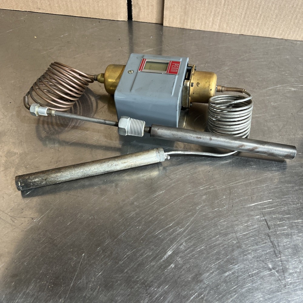 Johnson Controls A74FA-1C Temperature Controller Nos Surplus