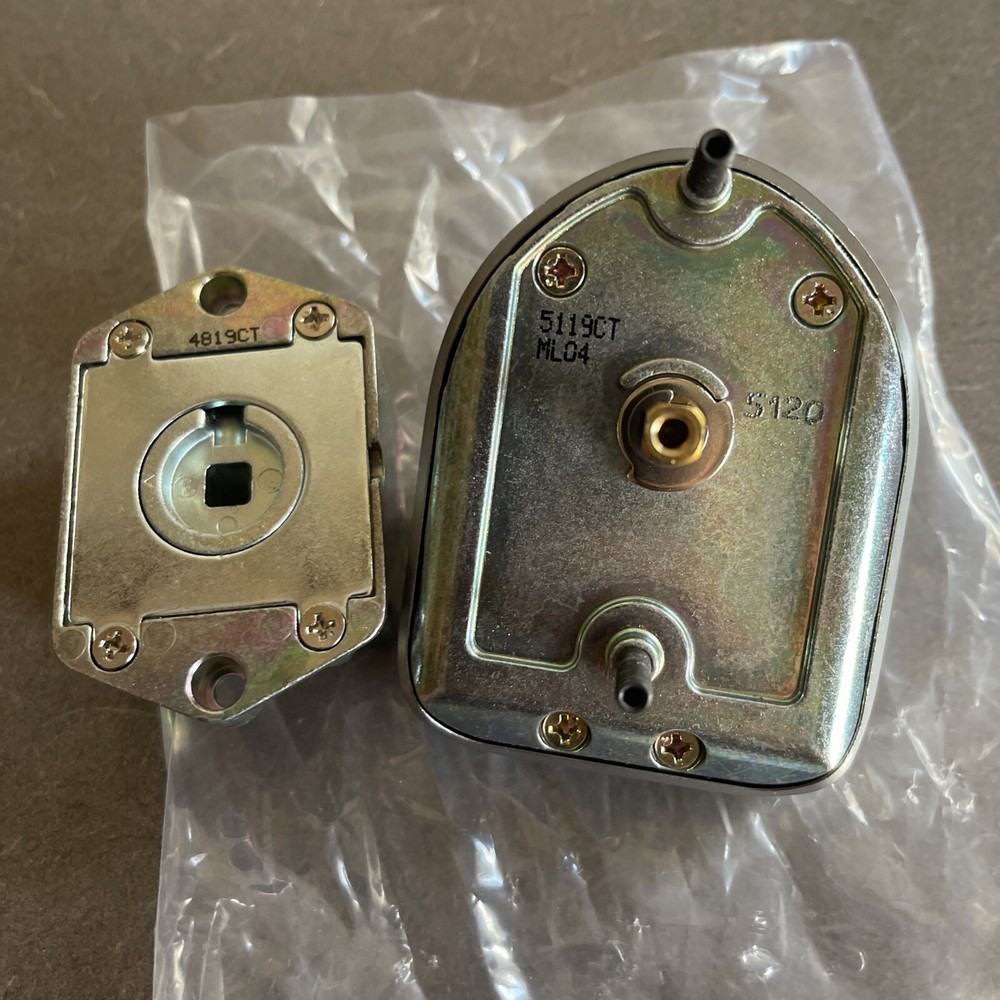 New! Master Lock 3-Digit Combination Deadbolt 3670 Multi-user Locker Lock