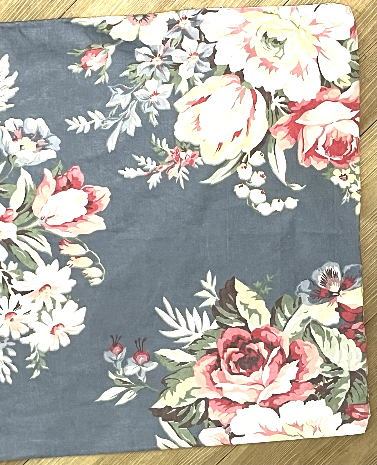 (2) RALPH LAUREN Kimberly Floral Pillowcases Blue Cotton Cabbage Roses King Size