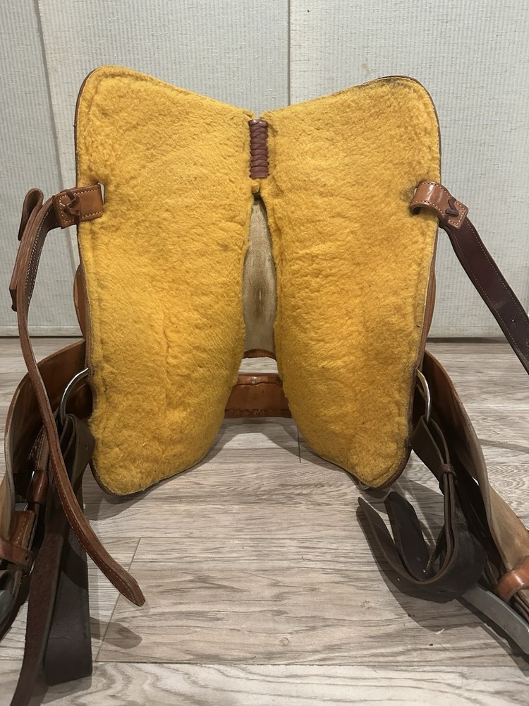 Diamond K Western Saddle