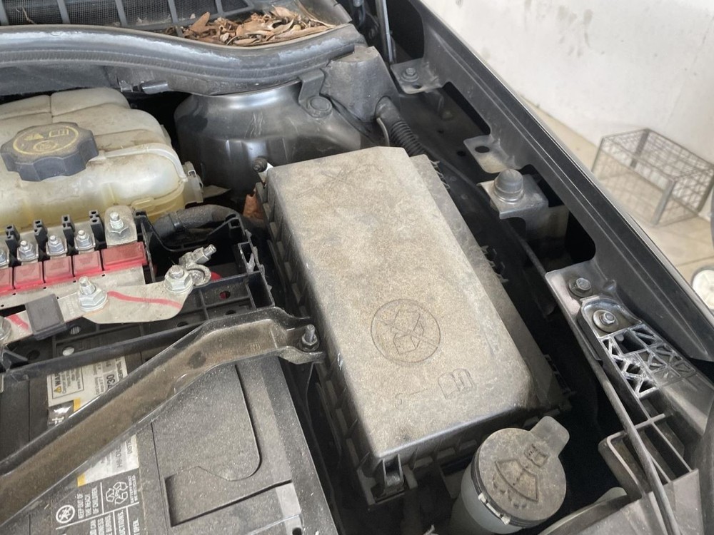 Complete Console Front Floor Without Remote Start Fits 15-17 VERANO 1020181