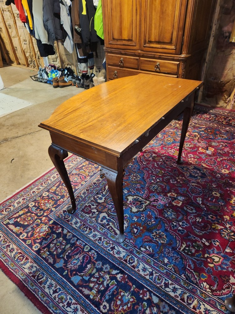 Matched PAIR (2) Solid Mahogany Queen Anne Style End Tables with Leaf for Dining