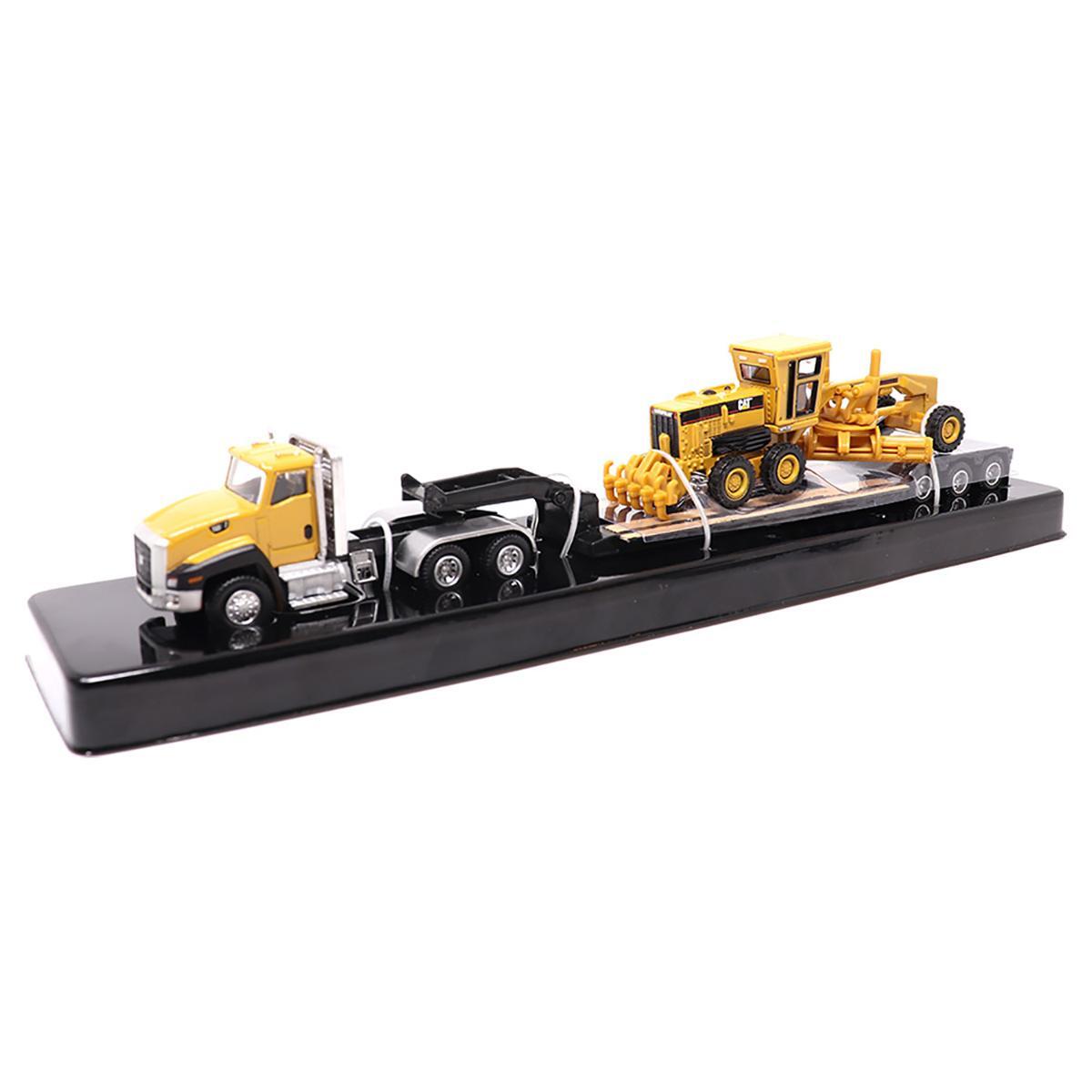 Diecast Masters 1/87 Cat CT660 Day Cab Lowboy Trailer & 163H Motor Grader 84414