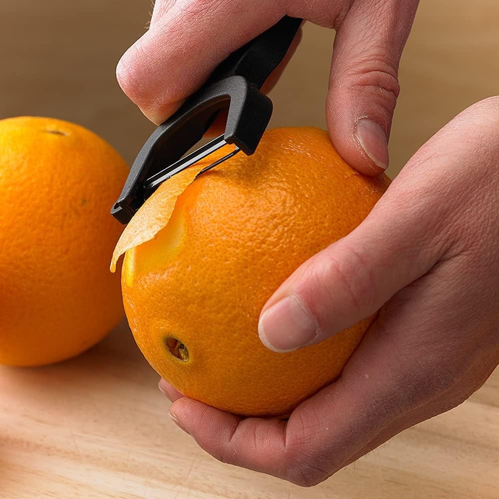 Y Swiss Peeler Black