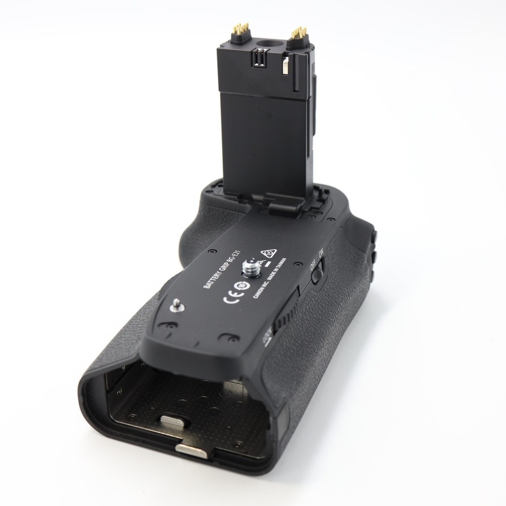 Canon BG-E21 Battery Grip for EOS 6D Mark II *USED*
