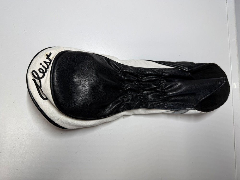 - Titleist TSI Driver Headcover