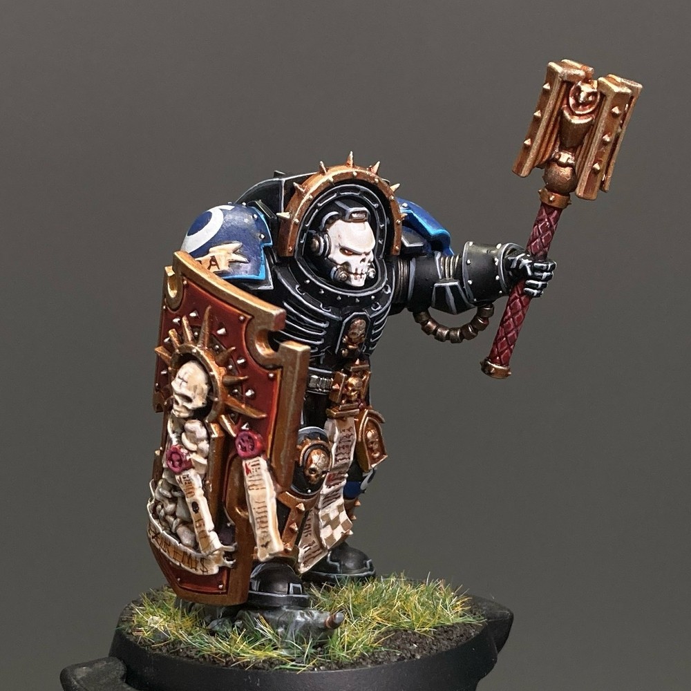 Warhammer 40K Space Marines Chaplain In Termintor Armour pro Painted by Studio