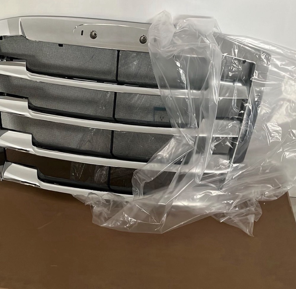 Chrome Freightliner Cascadia Grill with Bug Screen (161-NW)