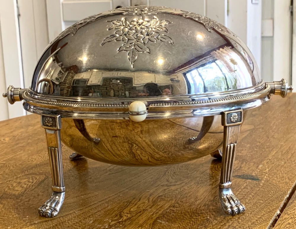 Walker & Hall Silverplate Revolving Domed Oval Warming Serving Dish