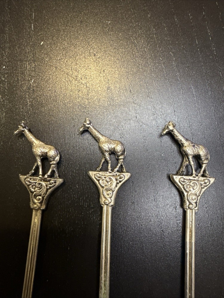 Set If 5 Giraffe Spoons - Material Unknown
