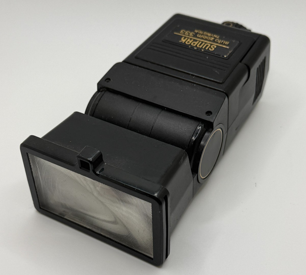 Sunpak Auto Zoom 333 Thyristor Electronic Flash Shoe Mount - Black - Untested