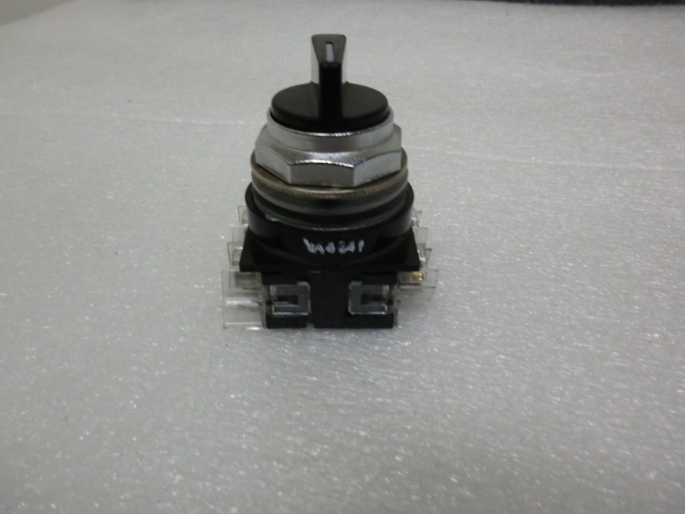Turn Knob Selector Switch CR104P NEMA 600A