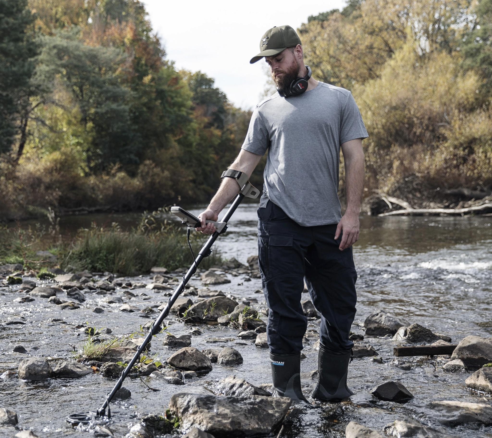 Minelab X-TERRA Elite Expedition Pack Metal Detector PN: 3707-0003 + PF40