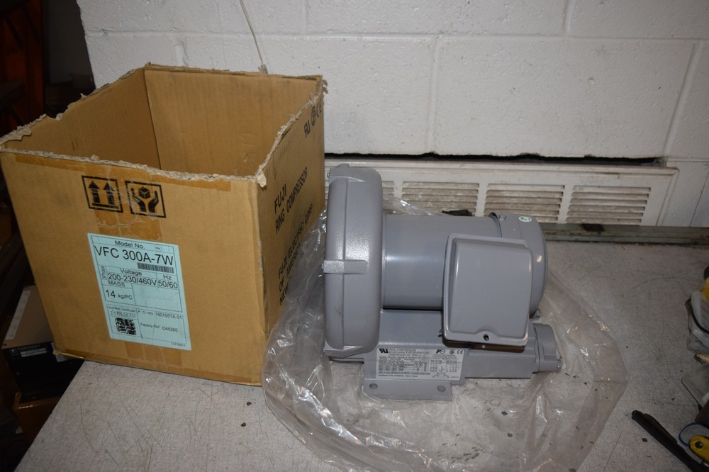 Fuji Electric VFC300A-7W Ring Compressor