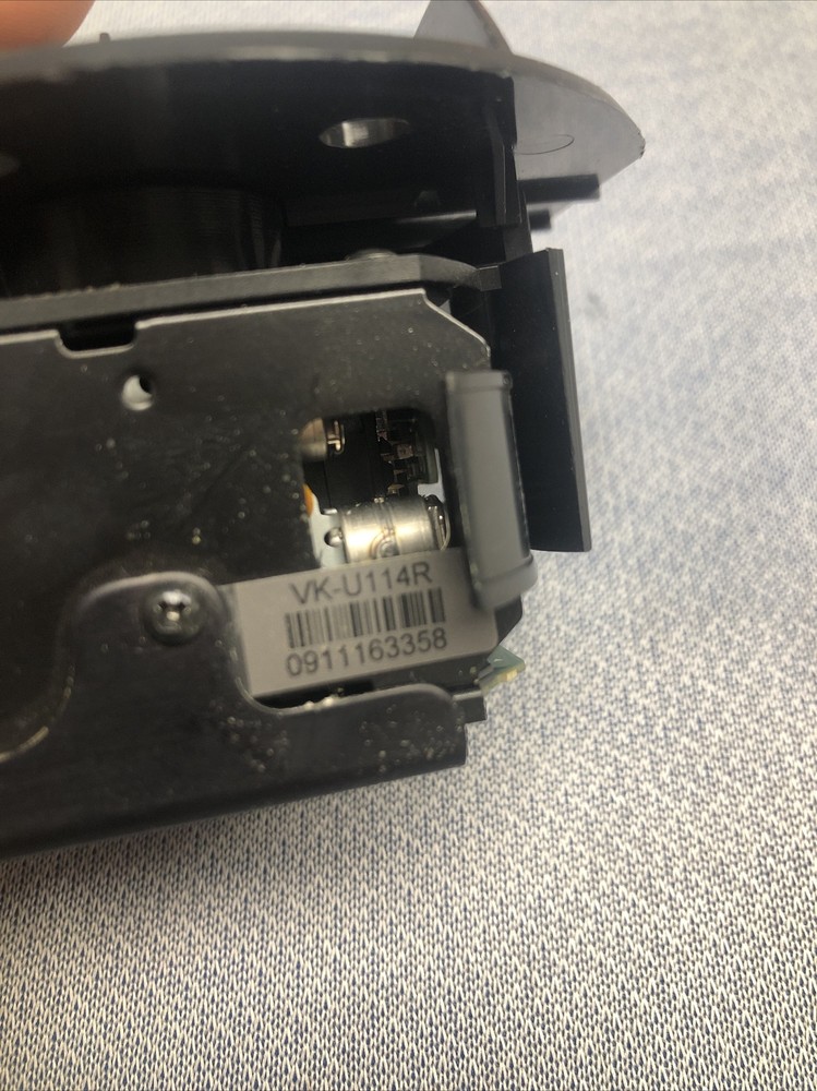 WORKING HITACHI VK-U114R COMPACT CHASIS CCD CAMERA