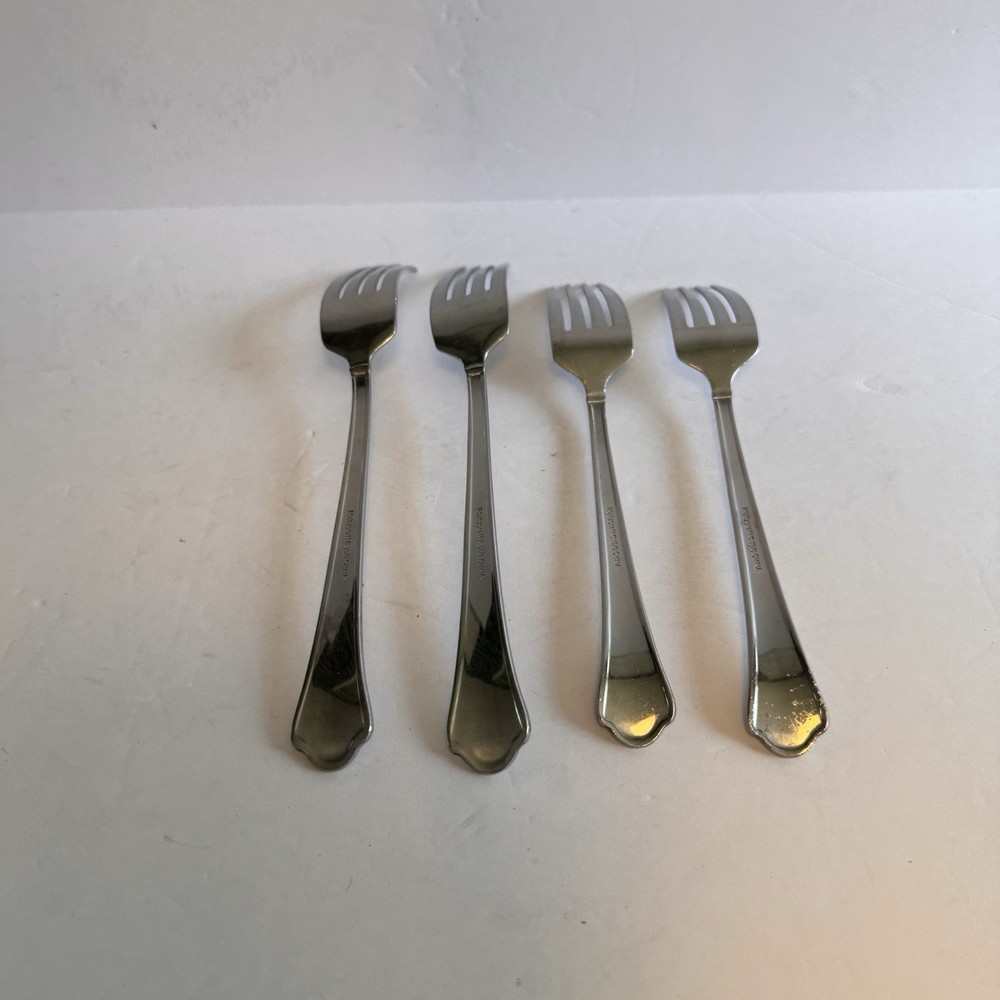 4 Pfaltzgraff Forks 18/0