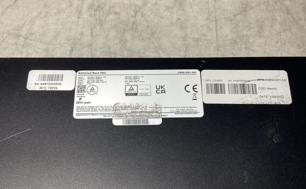 Server Technology CWG12H1-NC Switched Rack PDU