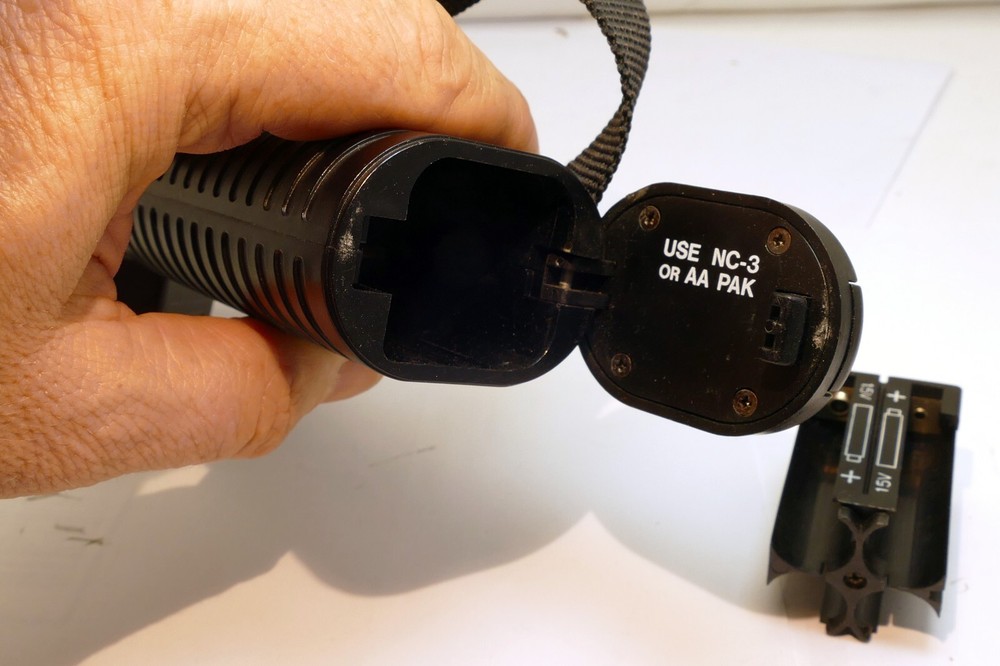 Vivitar Quick Release Pistol Grip missing cable