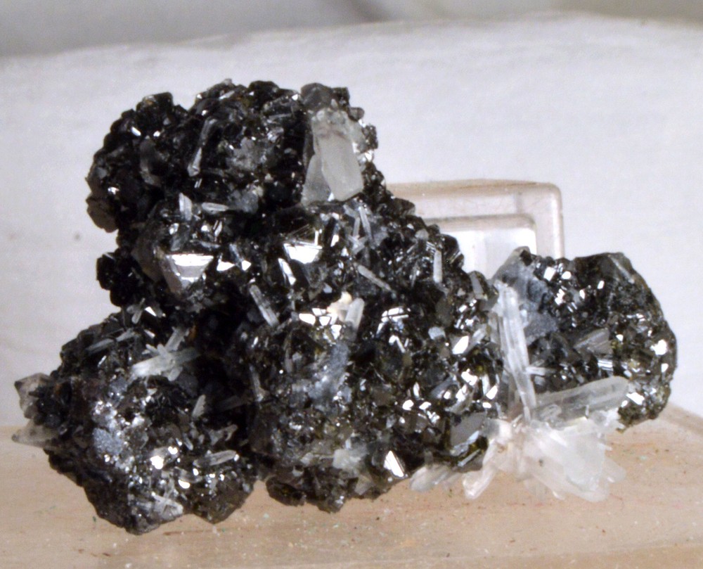 #5269 Sphalerite, Quartz - Bulgaria