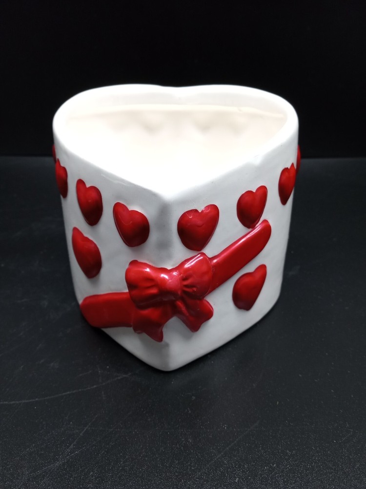 Heart Shaped Ceramic Valentine Candy Dish