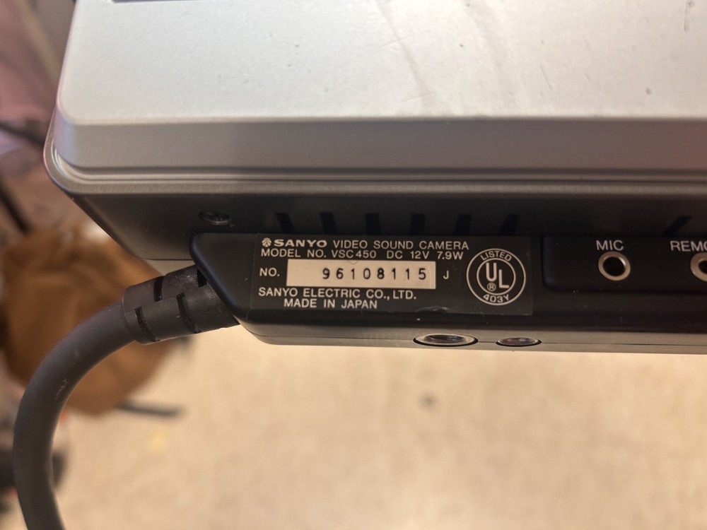 SANYO VSC-450 Betamax Camera Tested, Powers On