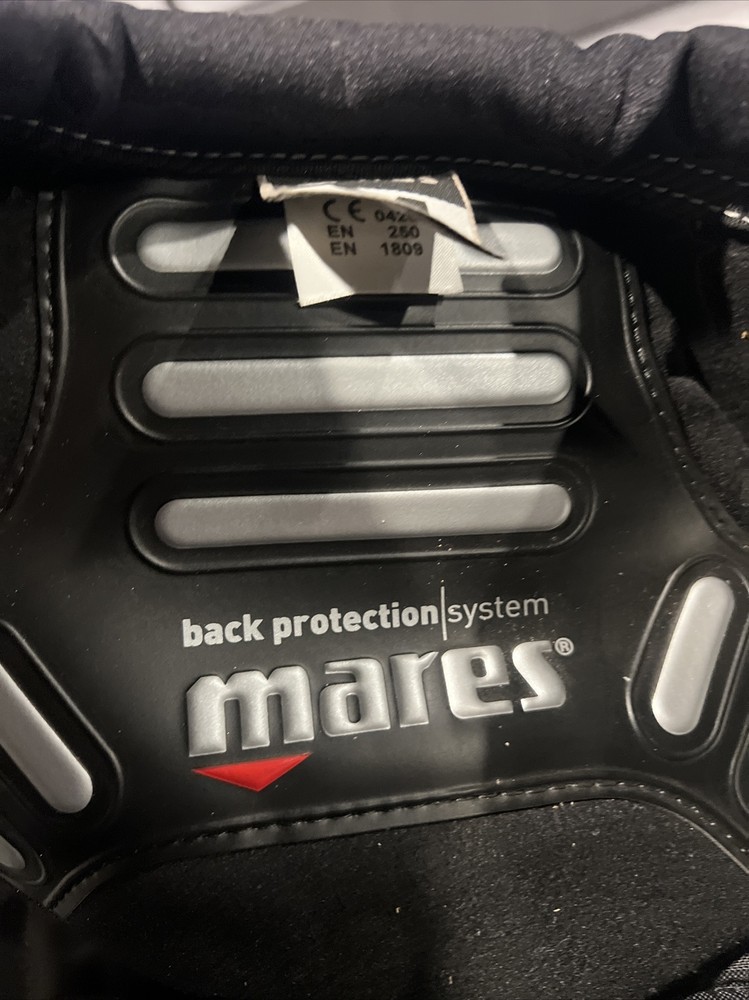 Mares Icon MRS Plus SCUBA BCD Buoyancy Compensator Size Medium
