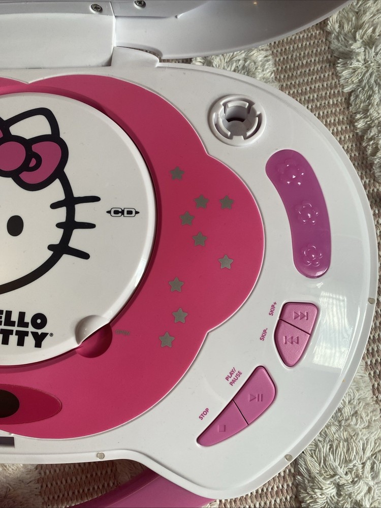 WORKING 2014 Hello Kitty Karaoke Machine with two microphones
