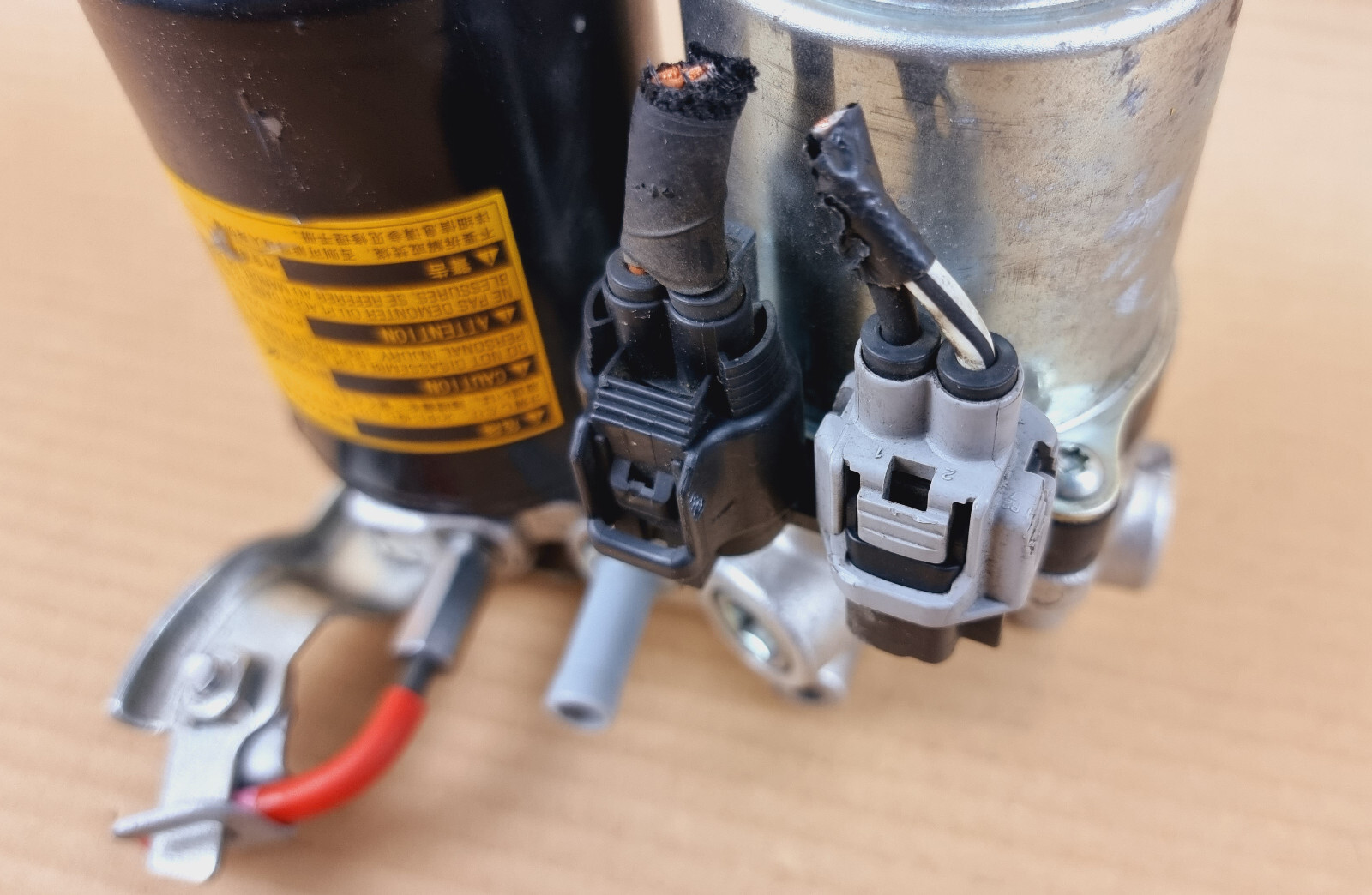 Toyota Prius 2010-2015 Anti lock Pump Assembly Brake booster 47070-47050 Oem