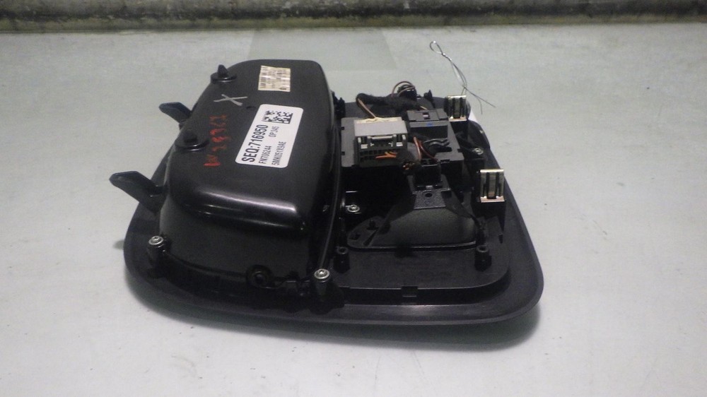 15 CHRYSLER 200 Front Console roof