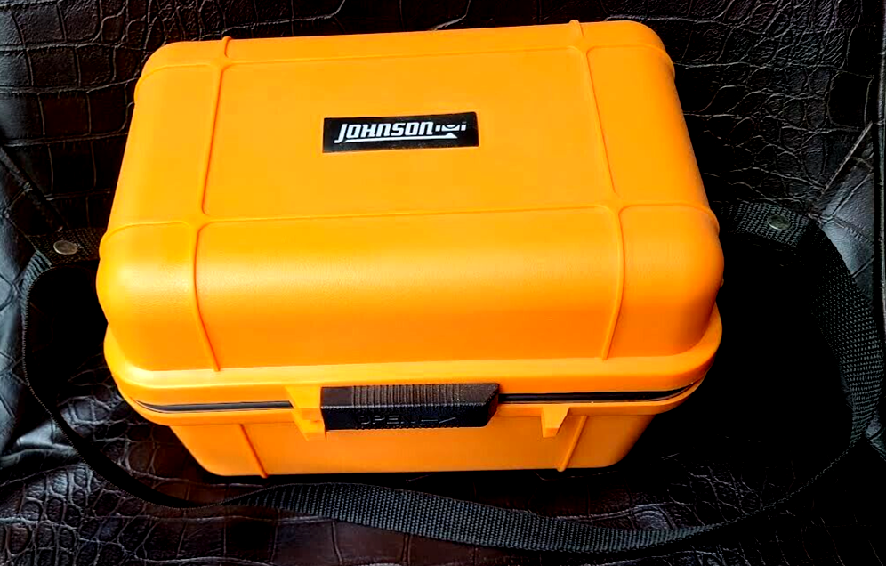 JOHNSON LEVEL 40-6962 AUTOMATIC LEVEL, OPTICAL 32X, NEW OPEN BOX