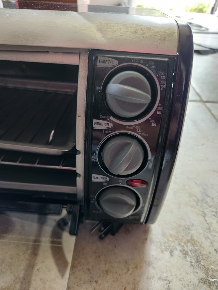 Black & Decker Toast-R-Oven