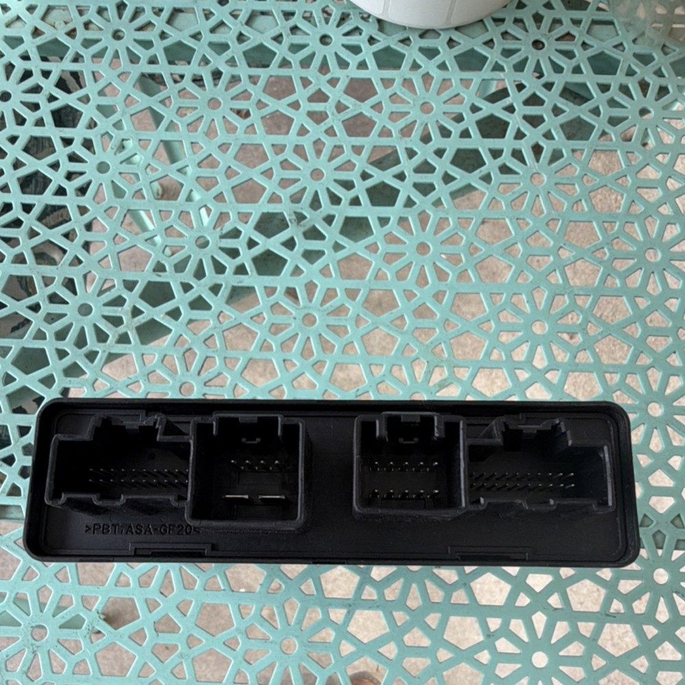 2013 Cadillac Key-less Control Module