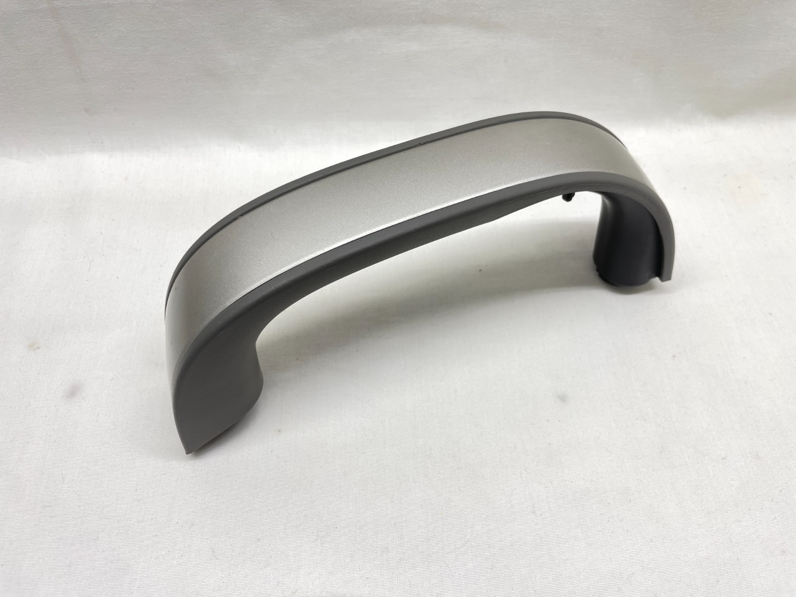 2007 2008 2009 SILVERADO SIERRA FRONT PASSENGER DOOR PANEL PULL GRAB HANDLE GRAY