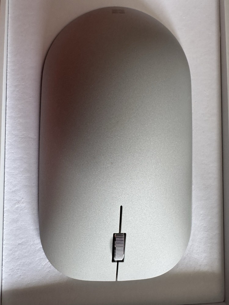 Microsoft - Surface Bluetooth Optical Ambidextrous Mouse - Wireless - Silver Mod