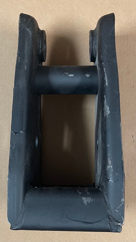 AUTOMANN Center Equalizer Hanger M12078