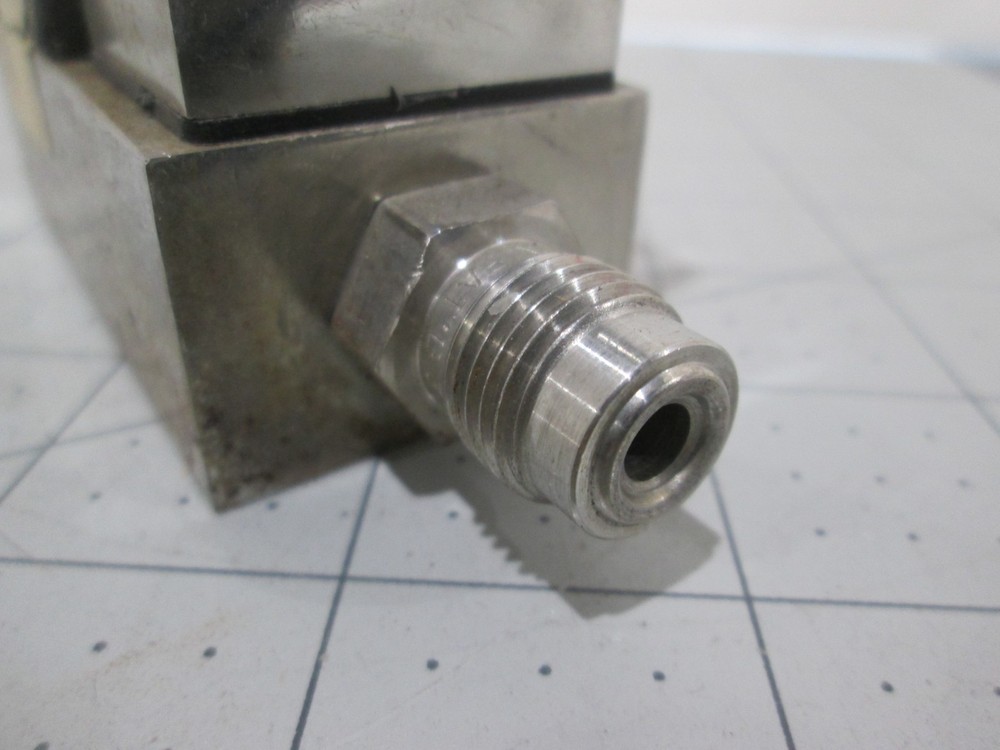 Unit, UFC-1000, Mass Flow Controller, PH3, 20 SCCM, Used