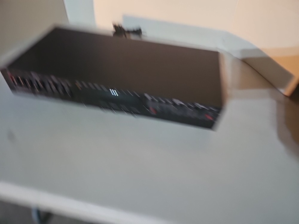 AudioSource EQ 100 Graphic Equalizer and Spectrum Analyzer - Black