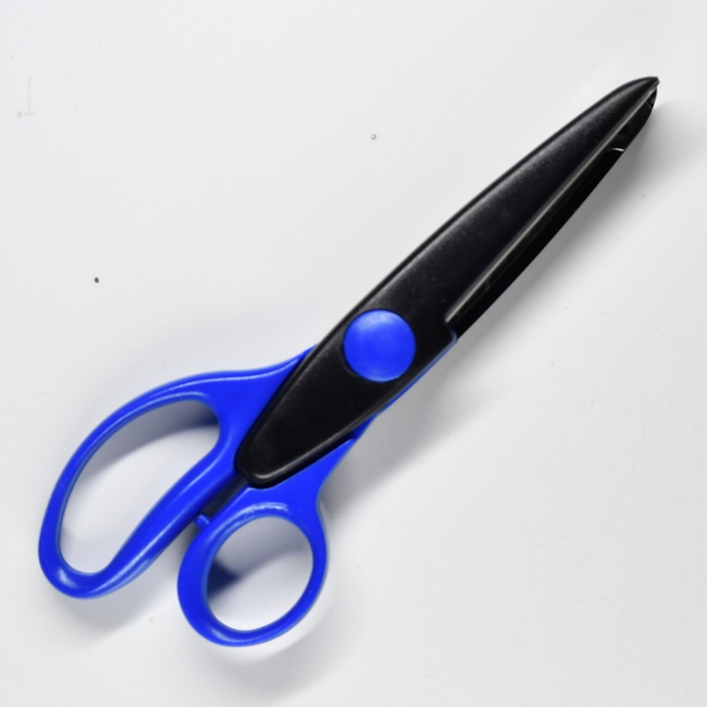 Fiskars Paper Edgers Crafting Scissors COLONIAL Pattern Left/Right Handed 9212