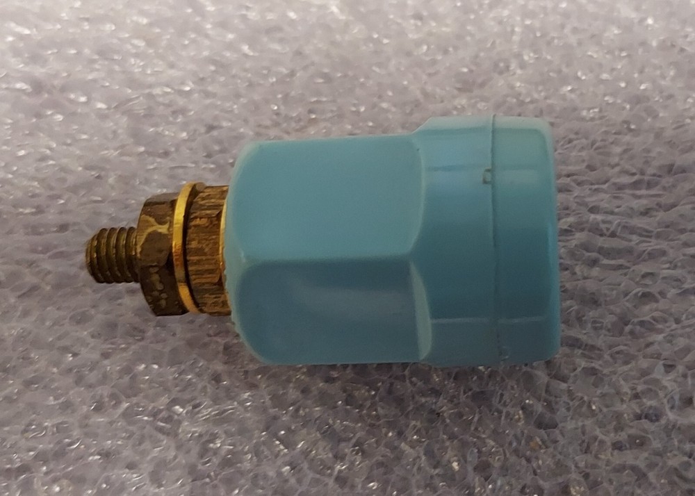 '1 PIECE' - PN# RS25GBL - SUPERCON - SOCKET RECEPTACLES