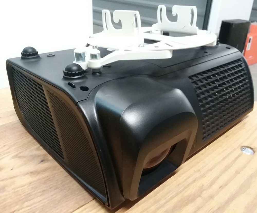 Optoma EX525ST DLP Short-Throw Projection Display Projector w Premier Bracket