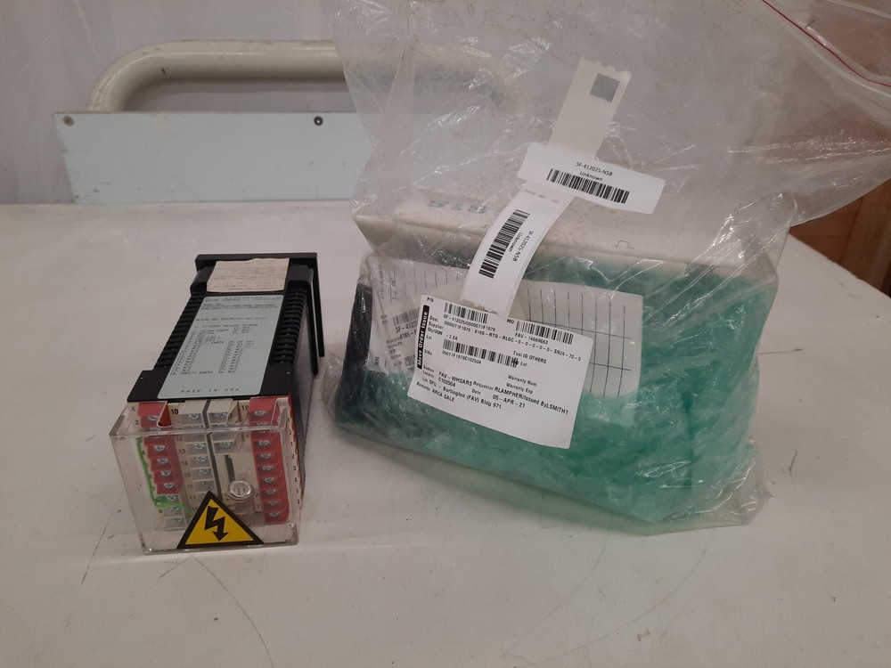 Eurotherm NNB SF-412025 Programmable Logic Controllers (PLCs) 24V