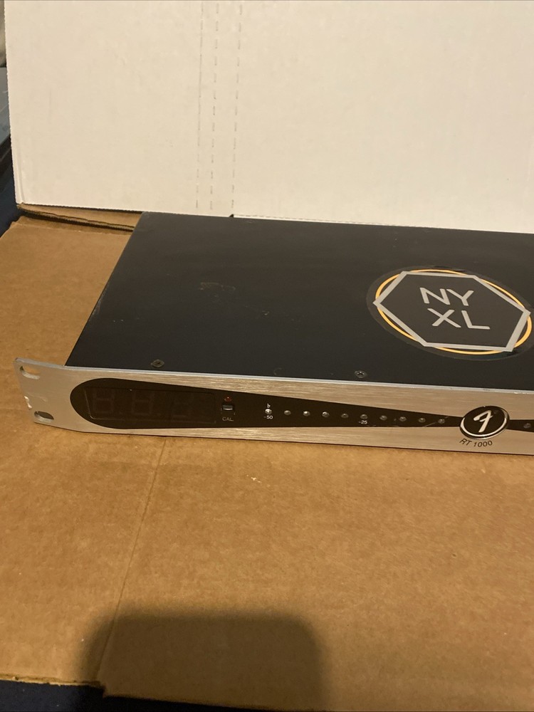 Fender Rt1000 Digital Rack Mount Tuner