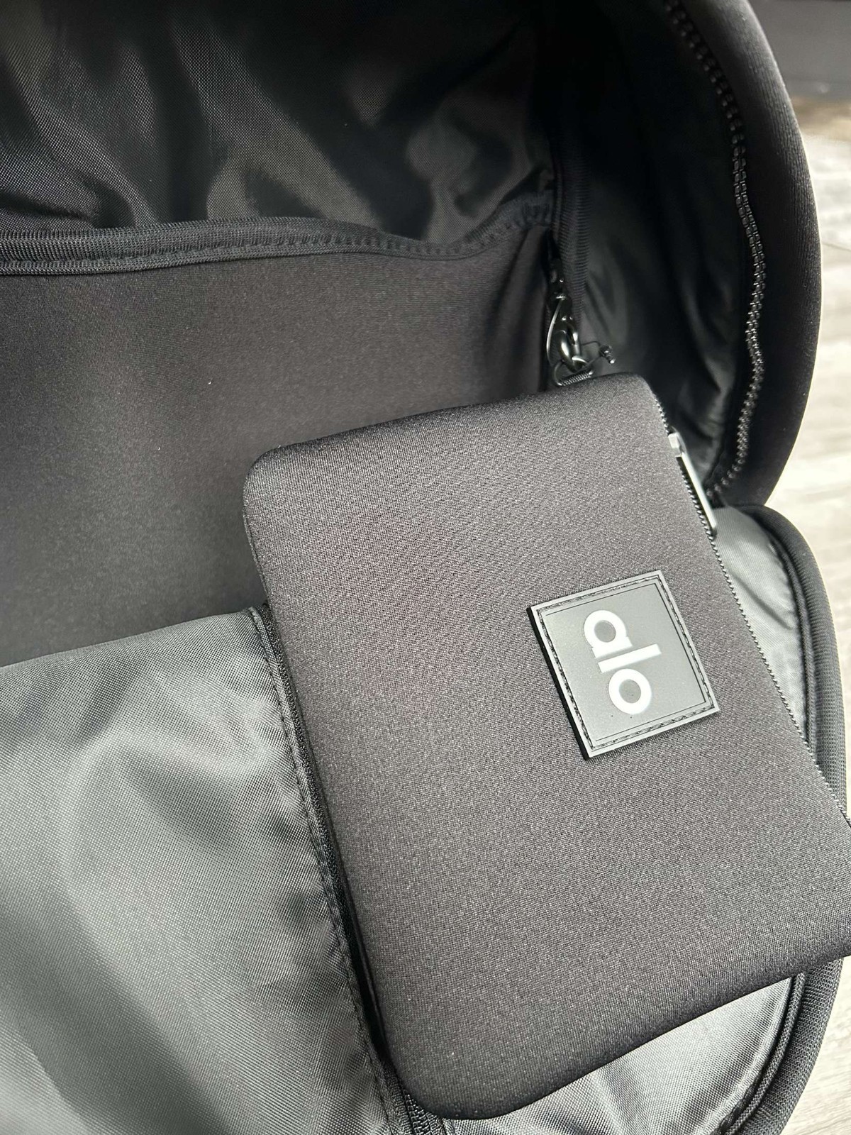 Alo Yoga Stow Backpack Black Neoprene with Detachable Pouch 17.6L