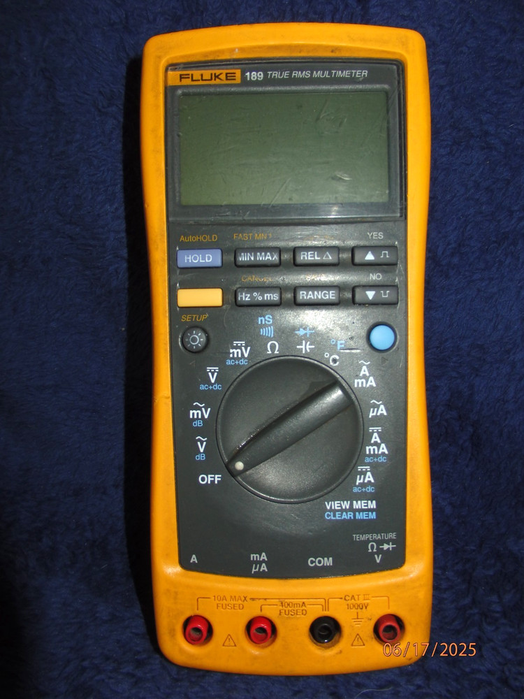 FLUKE 189 --TRUE RMS --INDUSTRIAL MULTIMETER WITH DATA LOGGER!