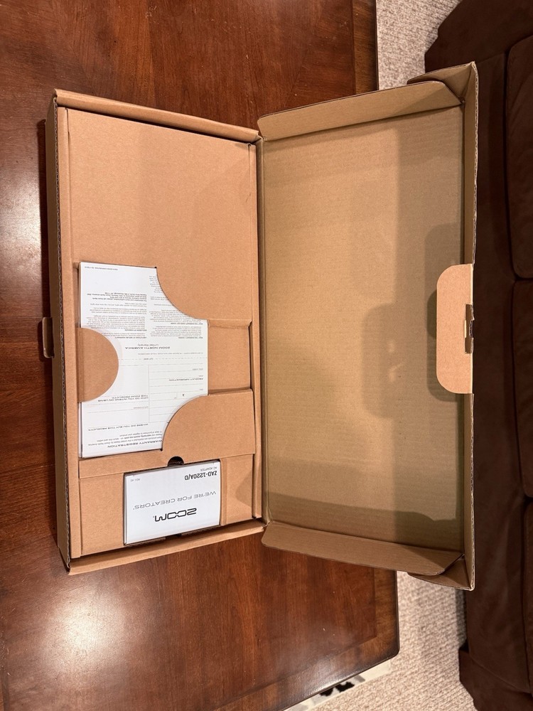 Zoom R20 Multitrack Recorder + Bluetooth Adapter BTA-1 - Original Box