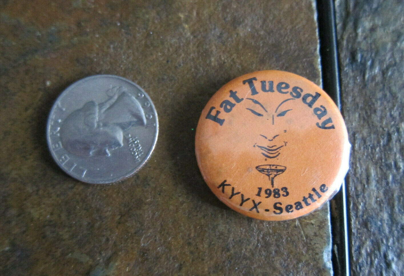 1983 Fat Tuesday 96.5 KYYX Seattle Radio station Pinback button Puget Sound