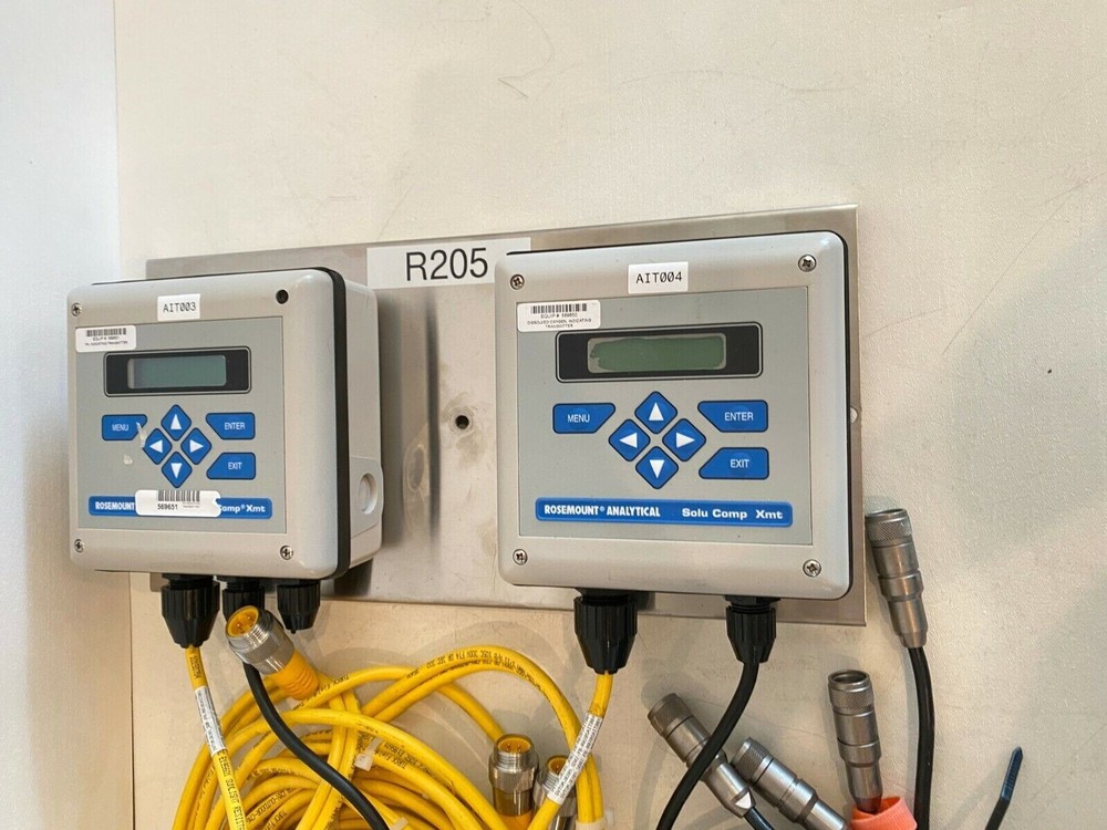 Rosemount Analytical OXMT-A-FF-11 Dissolved Oxygen pH/ORP Transmitter