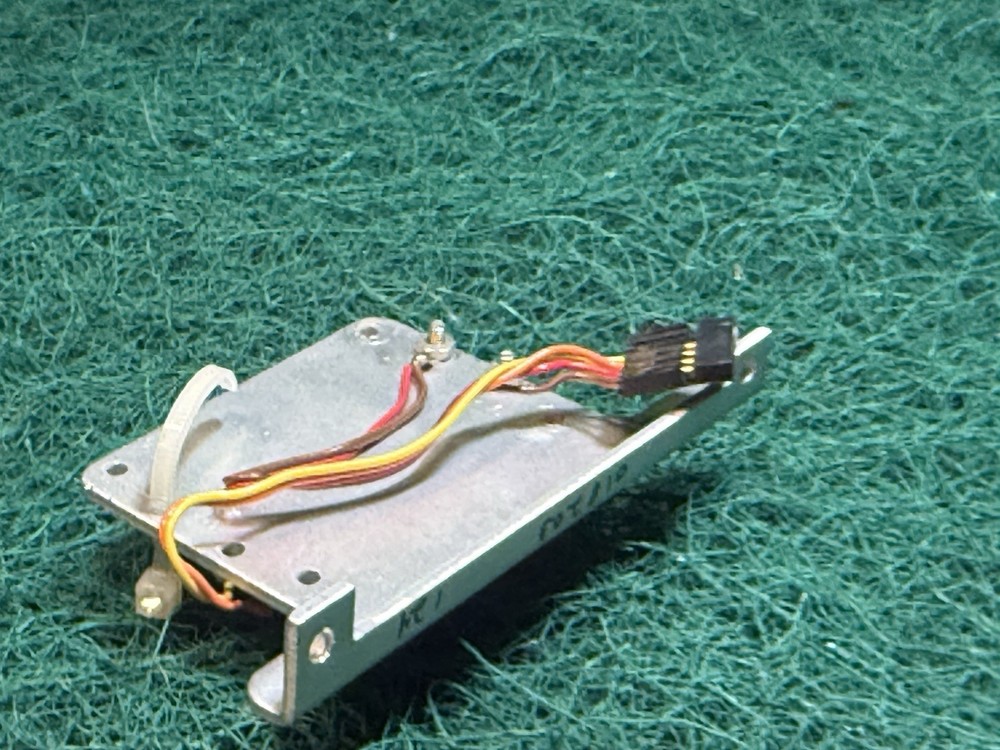 TEKTRONIX 119-1161-00 Spectrum Analyzer Assembly with Bracket