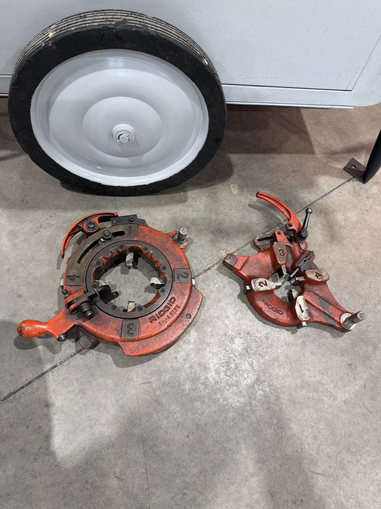 RIDGID 1224 Pipe Threading Machine